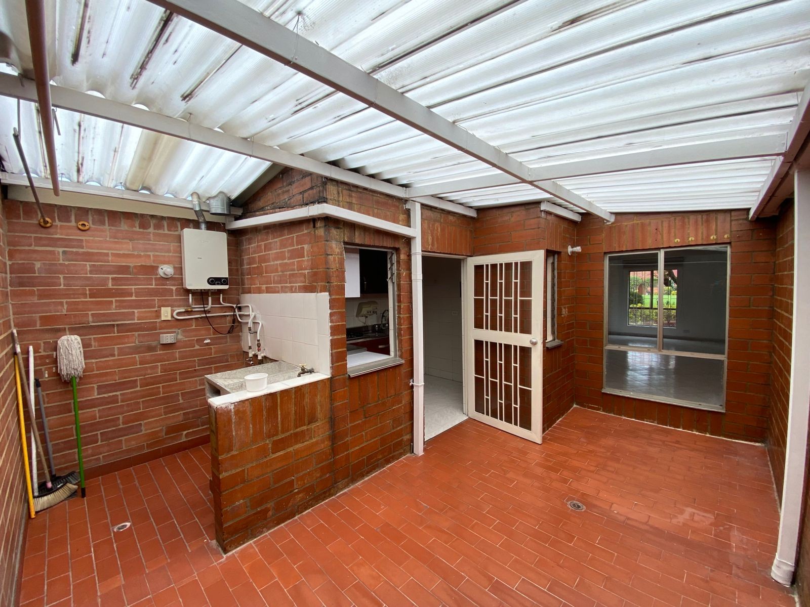 Casa en venta en Engativá, Bogotá · foto 11 de 24