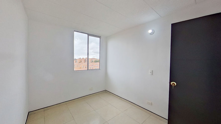 Apartamento de 3 alcobas en venta en Conjunto Residencial Zaragoza, Madrid, 53 m² · foto 7 de 17