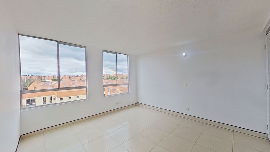 Apartamento de 3 alcobas en venta en Conjunto Residencial Zaragoza, Madrid, 53 m² · foto 2 de 17