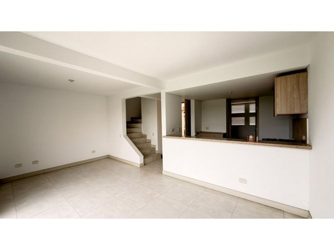 Casa de 3 alcobas en venta en Alfaguara, Jamundí, 98 m² · foto 4 de 24