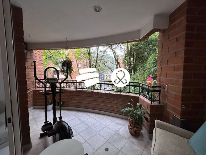 Apartamento de 3 alcobas en venta en Conquistadores, Medellín, 102 m² · foto 7 de 13