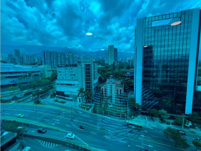 Oficina en arriendo en El Poblado, Medellín, 48 m² · foto 4 de 5