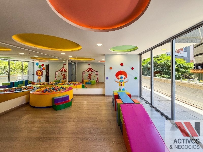 Apartamento en venta en Los Colores, Medellín · foto 4 de 22