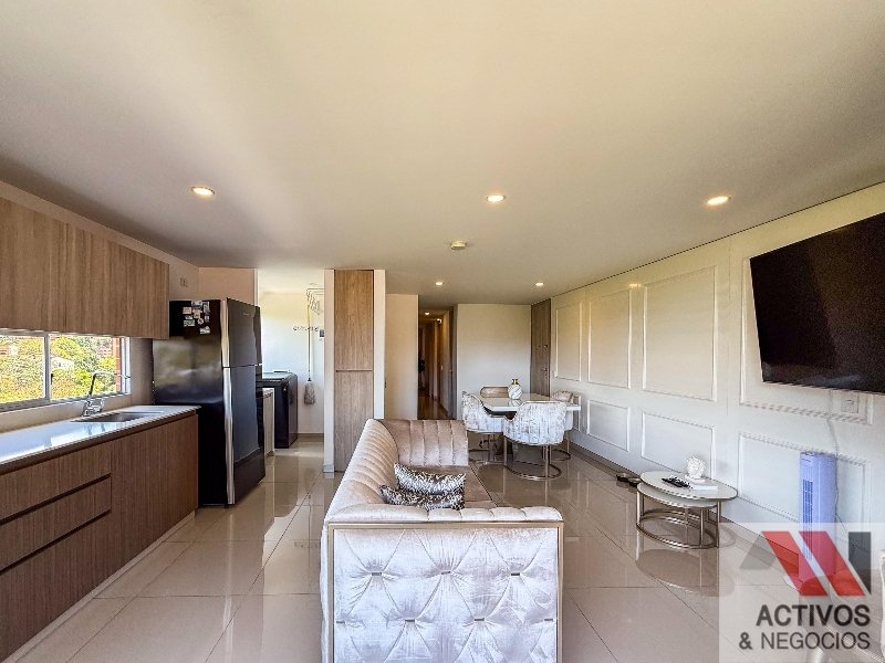 Apartamento en venta en Los Colores, Medellín · foto 10 de 22