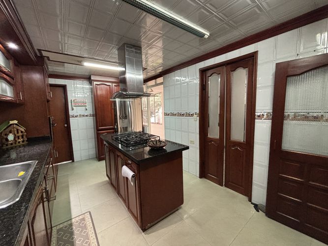 Casa de 6 alcobas en venta en Ub Los Geranios, Chía, 388 m² · foto 9 de 24