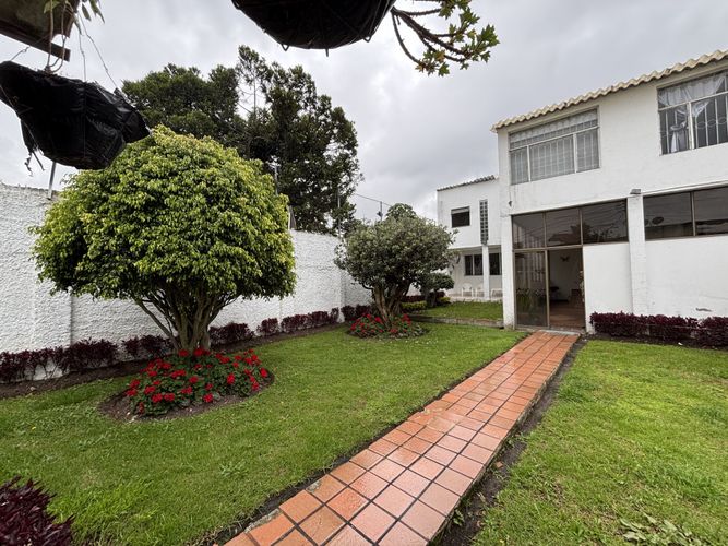 Casa de 6 alcobas en venta en Ub Los Geranios, Chía, 388 m² · foto 14 de 24