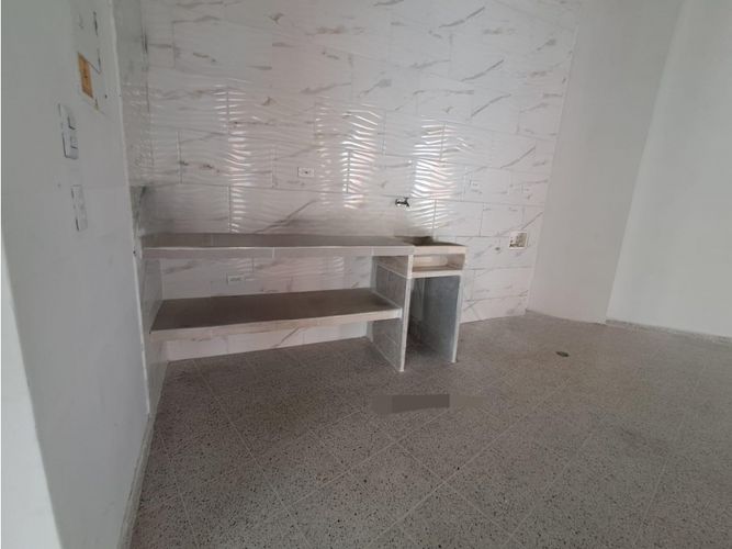 Local en arriendo en La Pilarica, Medellín, 208 m² · foto 6 de 12