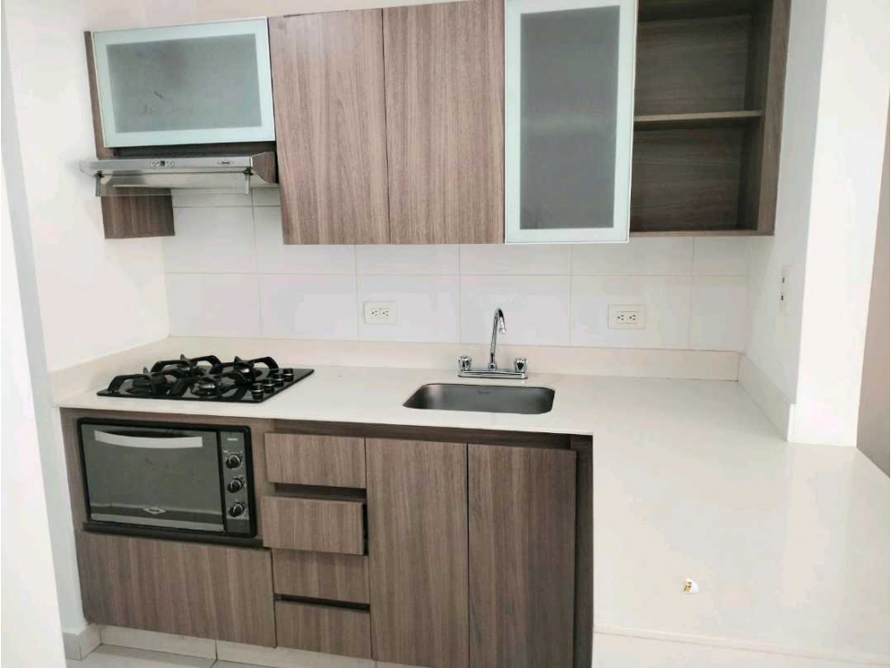 Apartamento en arriendo en Ciudad Del Río, Medellín · foto 2 de 24