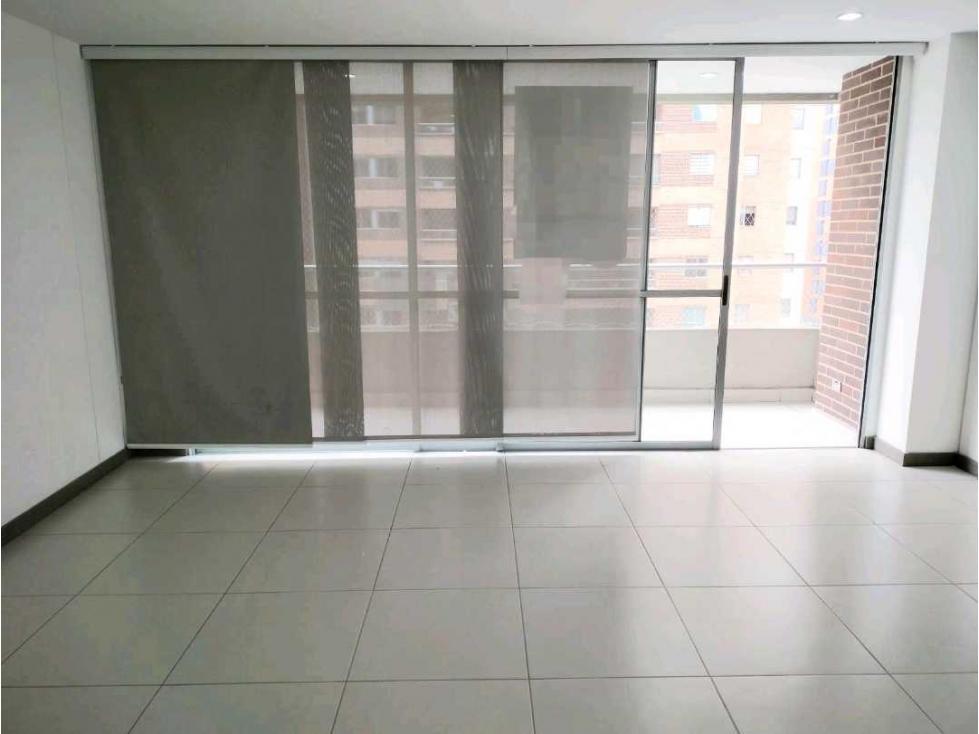 Apartamento en arriendo en Ciudad Del Río, Medellín · foto 4 de 24
