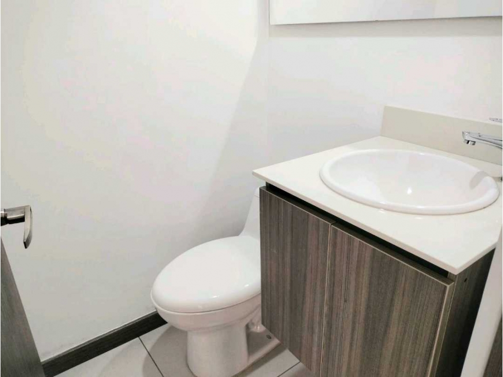 Apartamento en arriendo en Ciudad Del Río, Medellín · foto 6 de 24