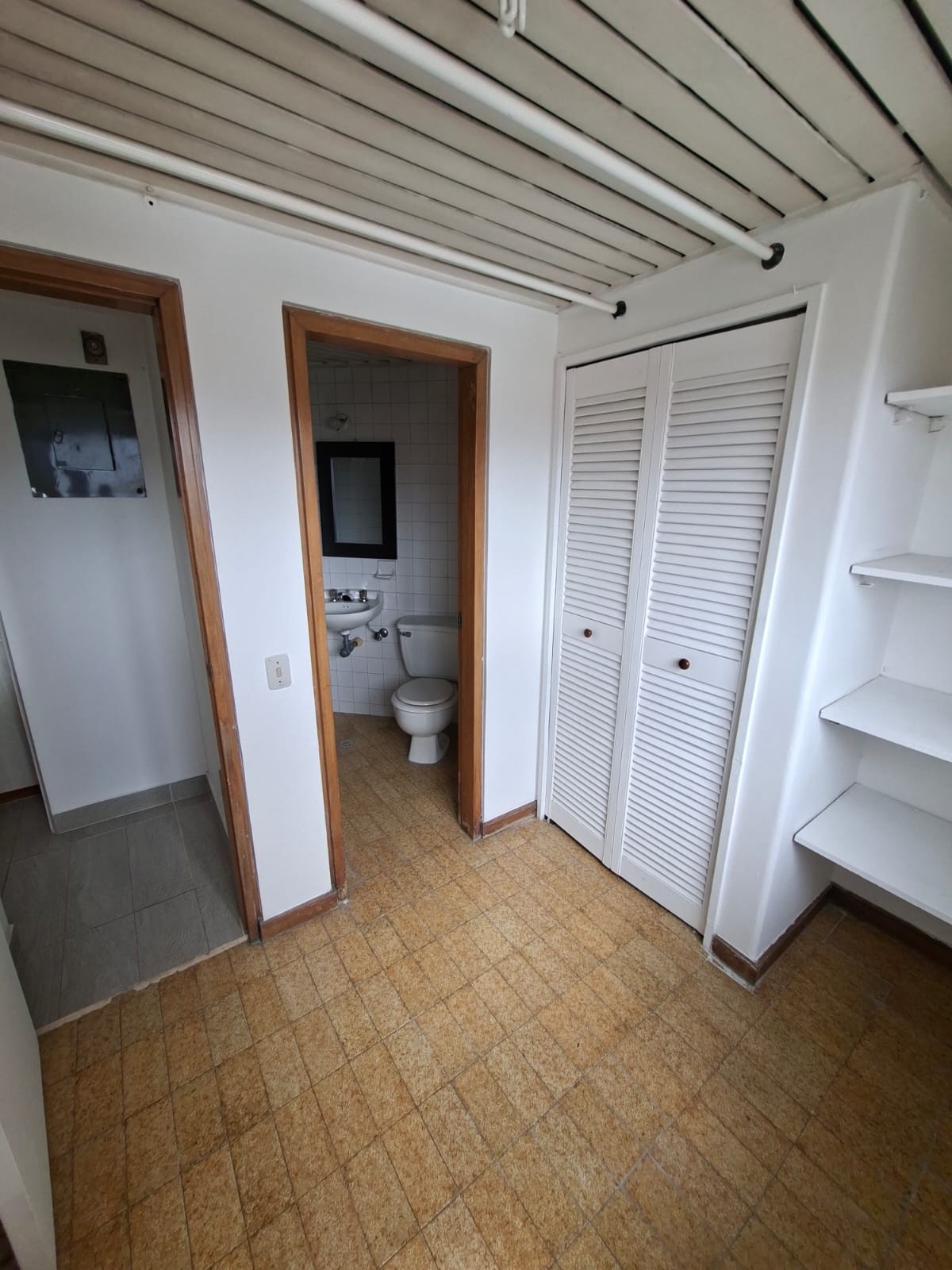 Apartamento en arriendo en Patio Bonito, Medellín · foto 4 de 10
