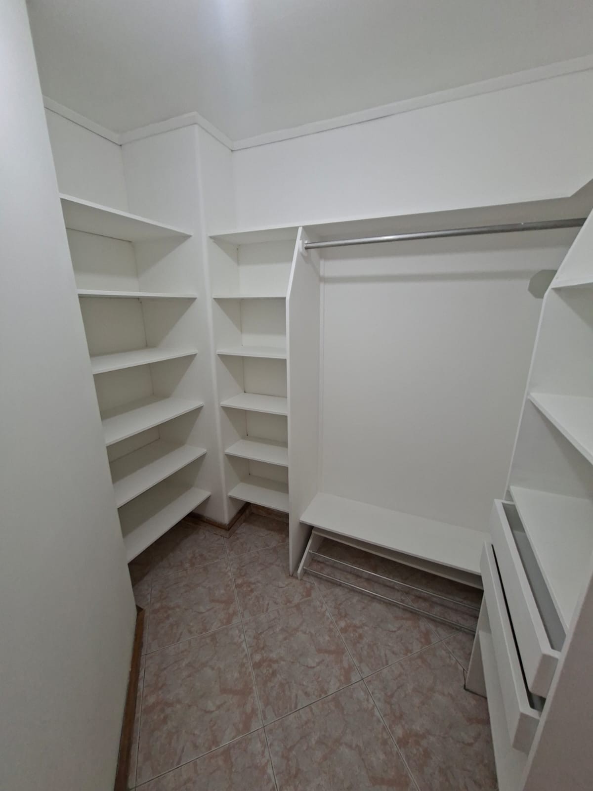 Apartamento en arriendo en Patio Bonito, Medellín · foto 7 de 10