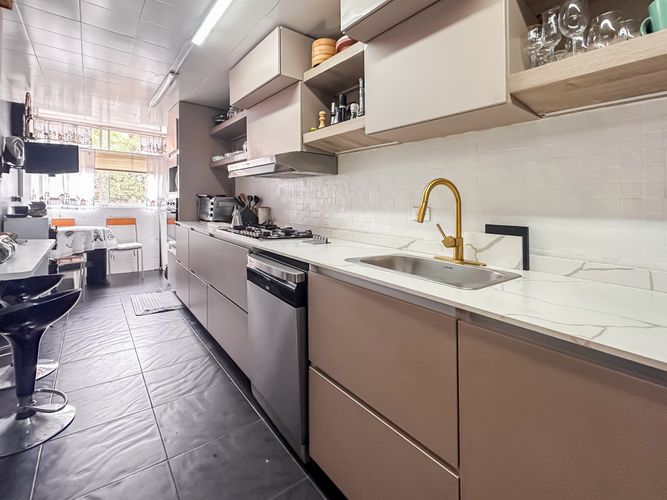 Apartamento de 3 alcobas en arriendo en Chico, Bogotá, 262 m² · foto 9 de 21