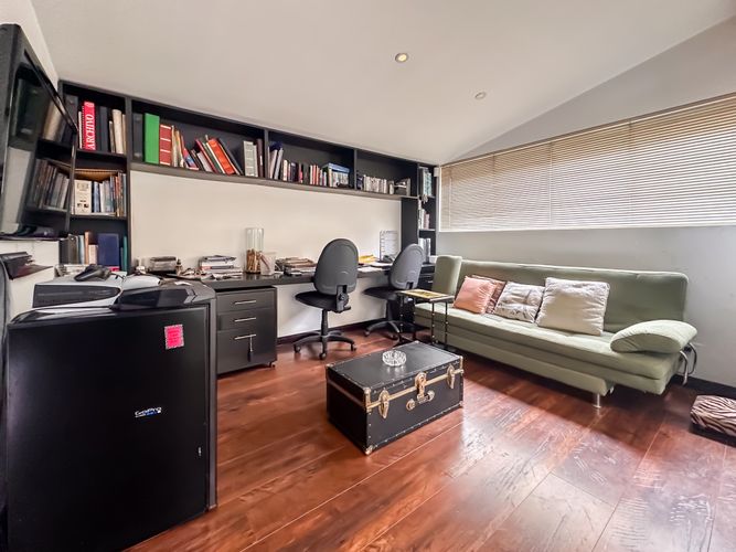Apartamento de 3 alcobas en arriendo en Chico, Bogotá, 262 m² · foto 15 de 21
