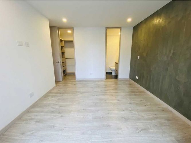 Apartamento de 2 alcobas en arriendo en Altos Del Poblado, Medellín, 75 m² · foto 10 de 16