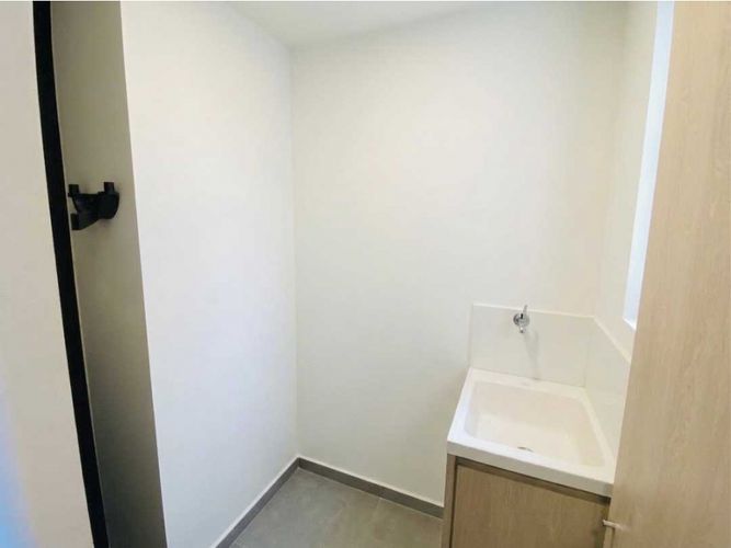 Apartamento de 2 alcobas en arriendo en Altos Del Poblado, Medellín, 75 m² · foto 13 de 16