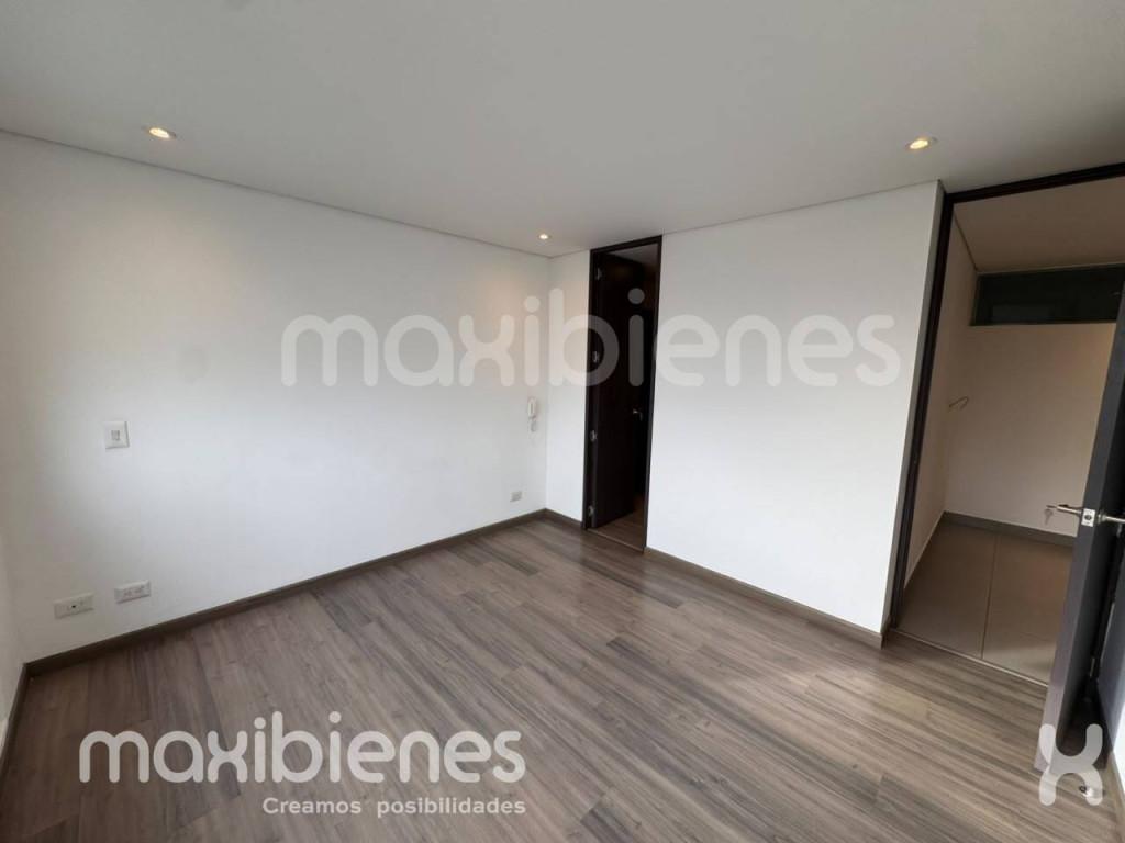 Apartamento en arriendo en El Poblado, Medellín · foto 7 de 19