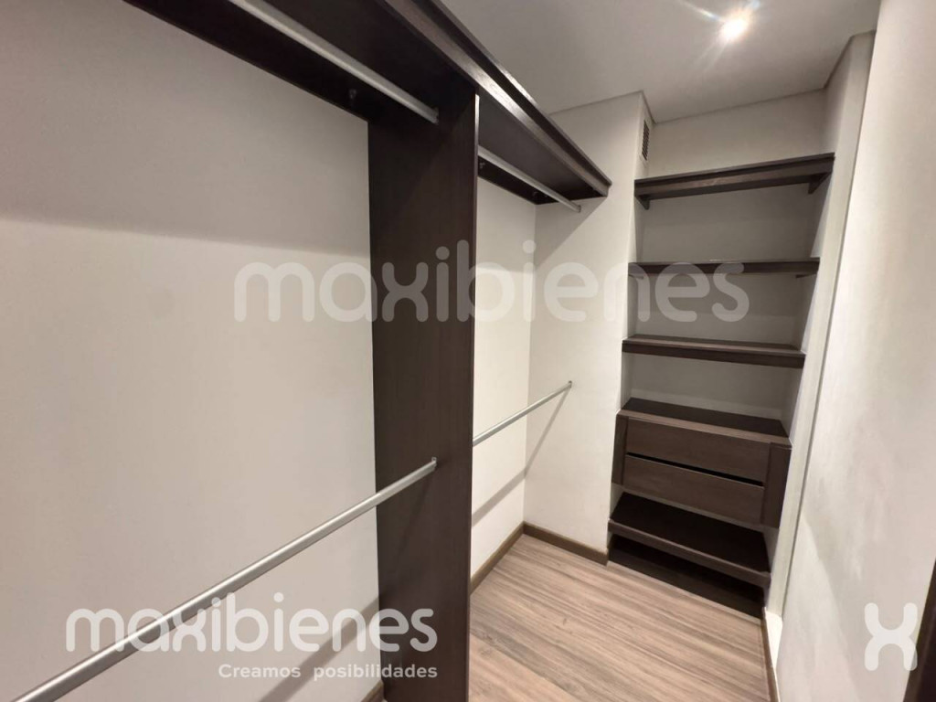 Apartamento en arriendo en El Poblado, Medellín · foto 11 de 19