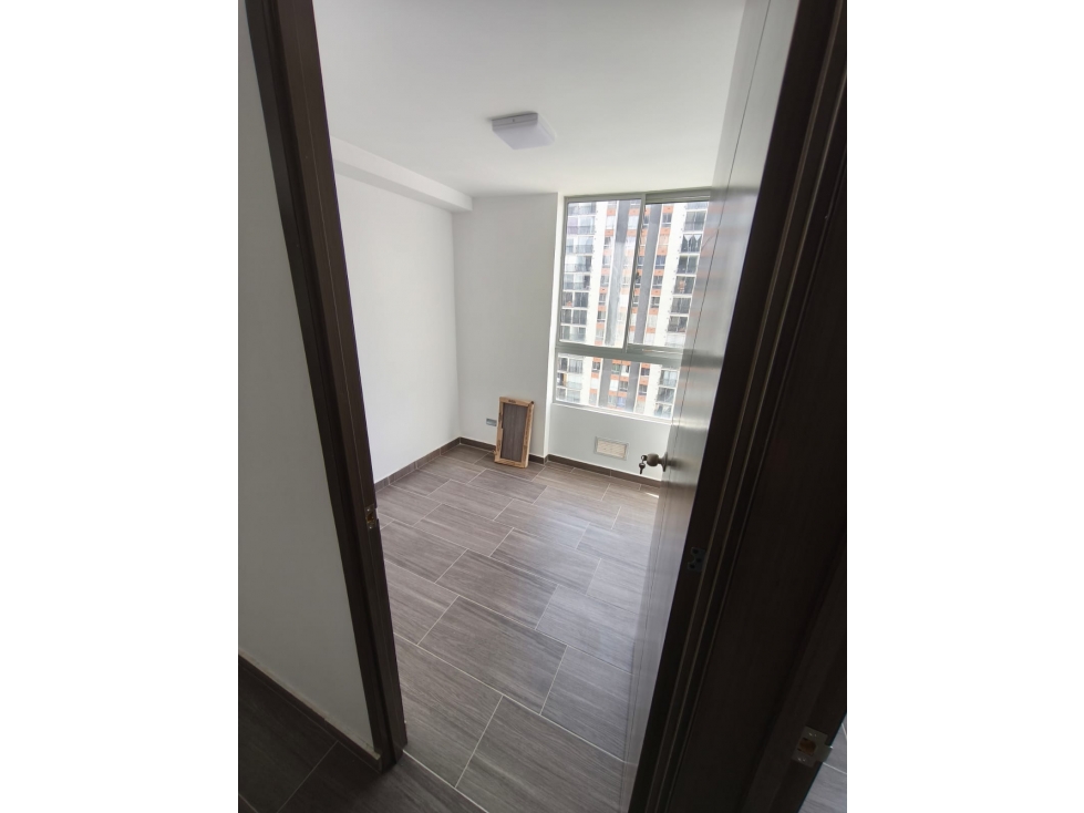 Apartamento en venta en Madelena, Bogotá · foto 2 de 9