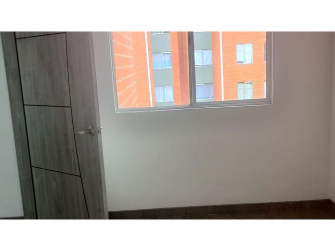 Apartamento de 2 alcobas en venta en San Pedro, Madrid, 40 m² · foto 3 de 9