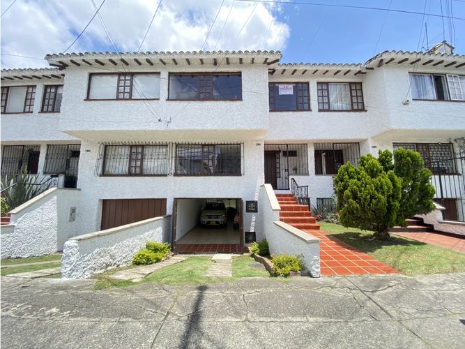 Casa en venta en Ilarco, Bogotá · foto 3 de 24