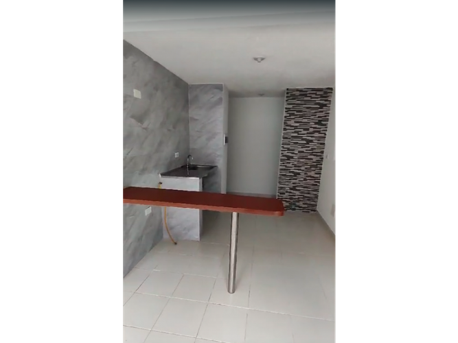 Apartamento de 3 alcobas en venta en Cr. La Finca Sm 9, Madrid, 59 m² · foto 7 de 16
