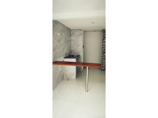 Apartamento de 3 alcobas en venta en Cr. La Finca Sm 9, Madrid, 59 m² · foto 8 de 16