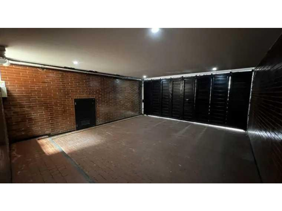 Casa en venta en El Contador, Bogotá · foto 7 de 11