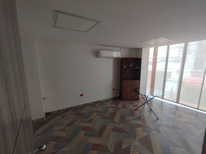 Local en arriendo en Mejoras Publicas, Bucaramanga, 300 m² · foto 11 de 24