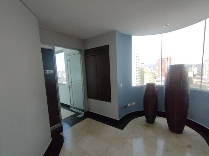 Oficina en arriendo en Mejoras Publicas, Bucaramanga, 105 m² · foto 4 de 10