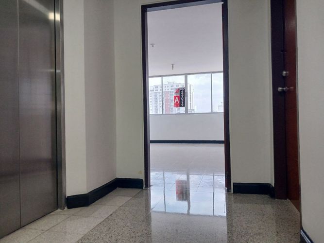 Oficina en arriendo en Centro, Bucaramanga, 25 m² · foto 5 de 13