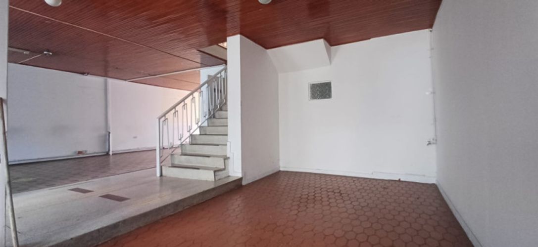 Casa de 5 alcobas en venta en Quinta Paredes, Bogotá, 240 m² · foto 6 de 21