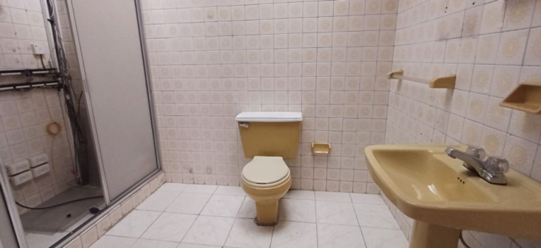 Casa de 5 alcobas en venta en Quinta Paredes, Bogotá, 240 m² · foto 18 de 21