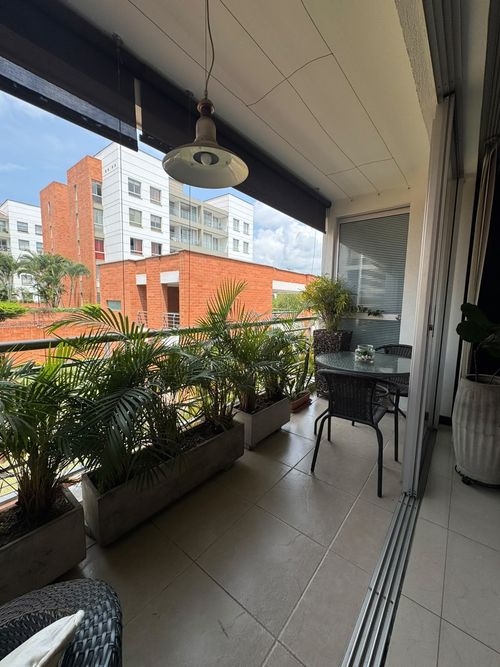 Apartamento de 3 alcobas en venta en Pance, Cali, 91 m² · foto 2 de 23