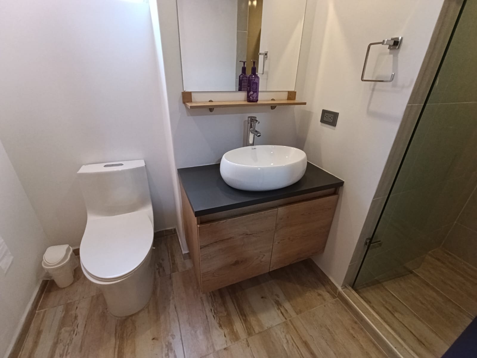 Apartamento en arriendo en Laureles, Medellín · foto 9 de 18