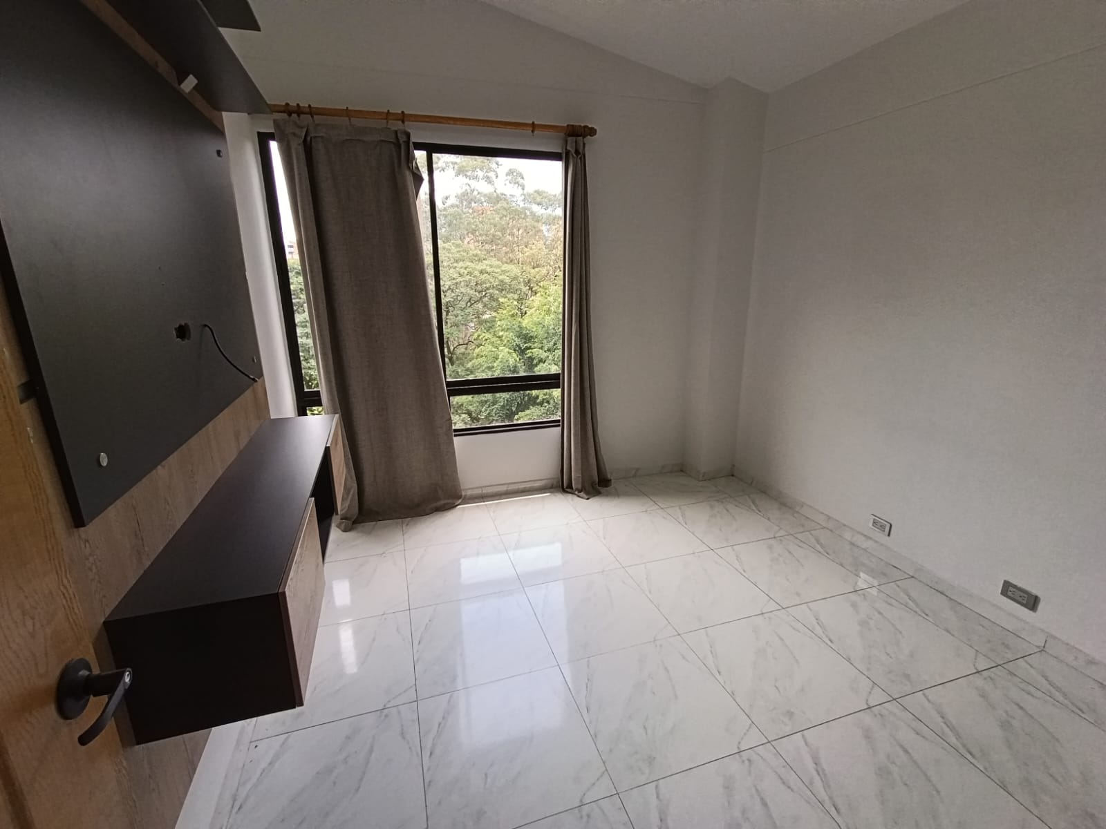 Apartamento en arriendo en Laureles, Medellín · foto 14 de 18