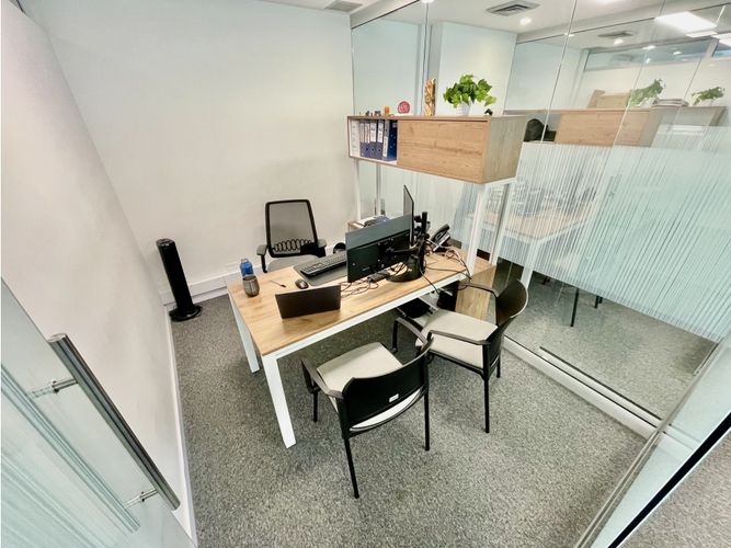 Oficina en arriendo en Milla De Oro, Medellín, 120 m² · foto 5 de 11