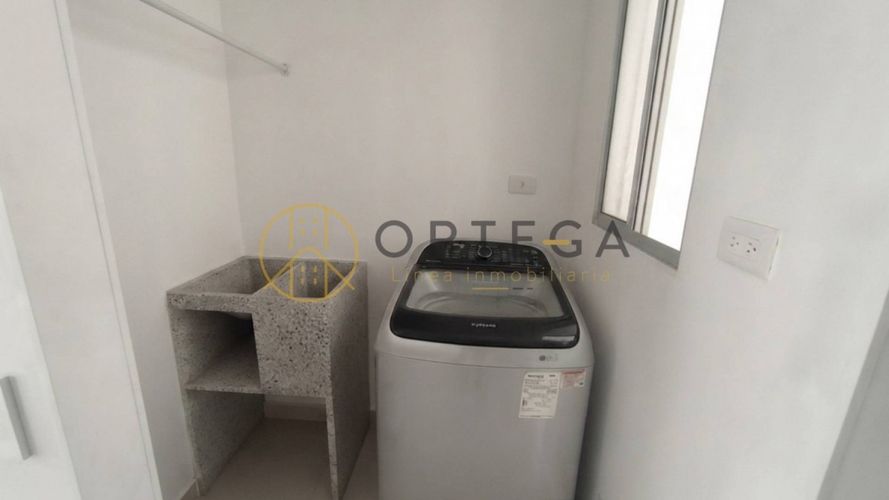 Apartamento de 3 alcobas en venta en Conjunto Alicante, Girón, 65 m² · foto 3 de 20