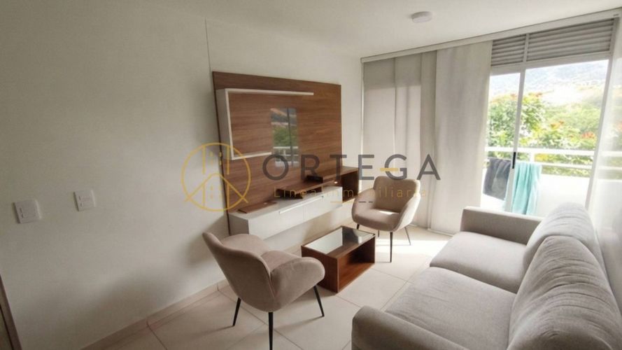 Apartamento de 3 alcobas en venta en Conjunto Alicante, Girón, 65 m² · foto 4 de 20