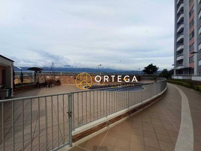 Apartamento de 3 alcobas en venta en Conjunto Alicante, Girón, 65 m² · foto 19 de 20