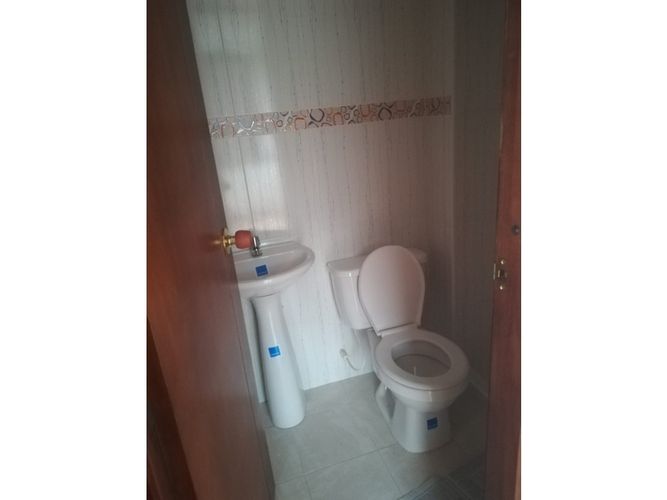 Apartamento de 3 alcobas en venta en La Española, Girardot, 49 m² · foto 5 de 7
