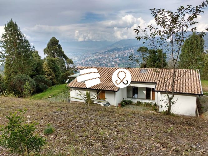 Casa de 3 alcobas en venta en La Catedral, Envigado · foto 3 de 20