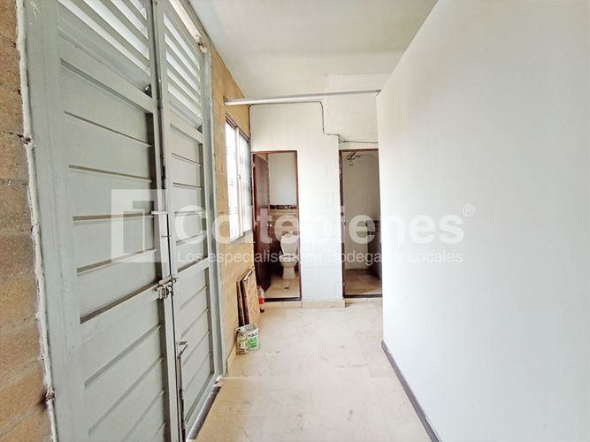 Bodega en arriendo en Trinidad, Medellín, 100 m² · foto 7 de 15
