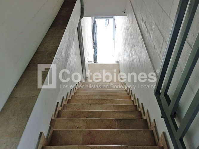 Bodega en arriendo en Trinidad, Medellín, 100 m² · foto 8 de 15