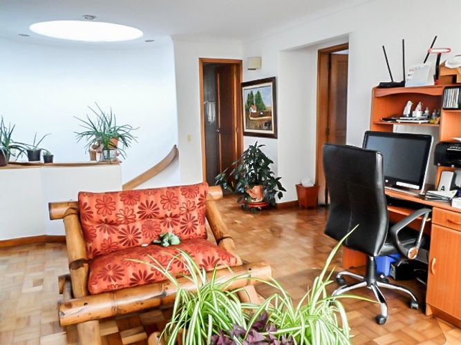 Apartamento de 3 alcobas en venta en El Poblado, Medellín, 250 m² · foto 15 de 18