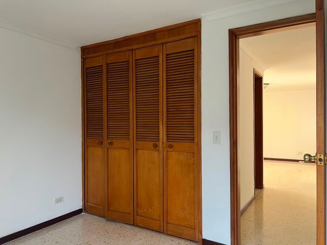 Apartamento de 3 alcobas en arriendo en El Poblado, Medellín, 110 m² · foto 7 de 18