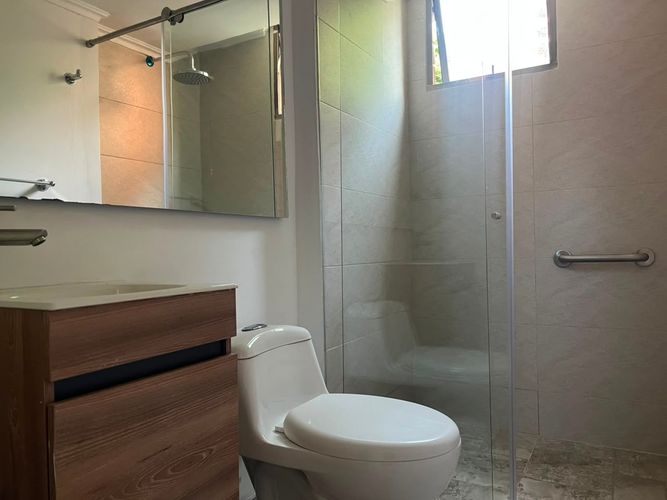 Apartamento de 3 alcobas en arriendo en El Poblado, Medellín, 110 m² · foto 18 de 18