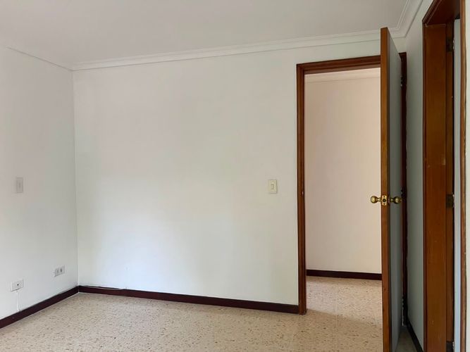 Apartamento de 3 alcobas en arriendo en El Poblado, Medellín, 110 m² · foto 12 de 18