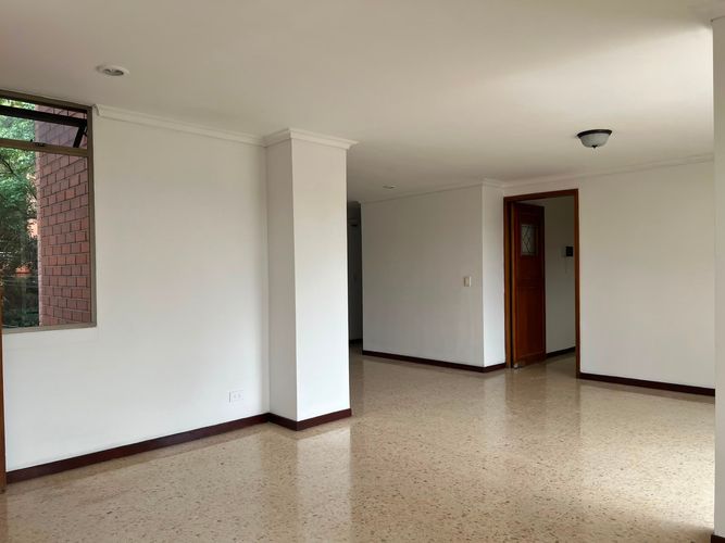 Apartamento de 3 alcobas en arriendo en El Poblado, Medellín, 110 m² · foto 10 de 18