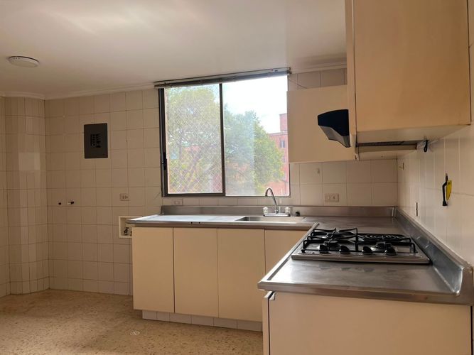 Apartamento de 3 alcobas en arriendo en El Poblado, Medellín, 110 m² · foto 4 de 18